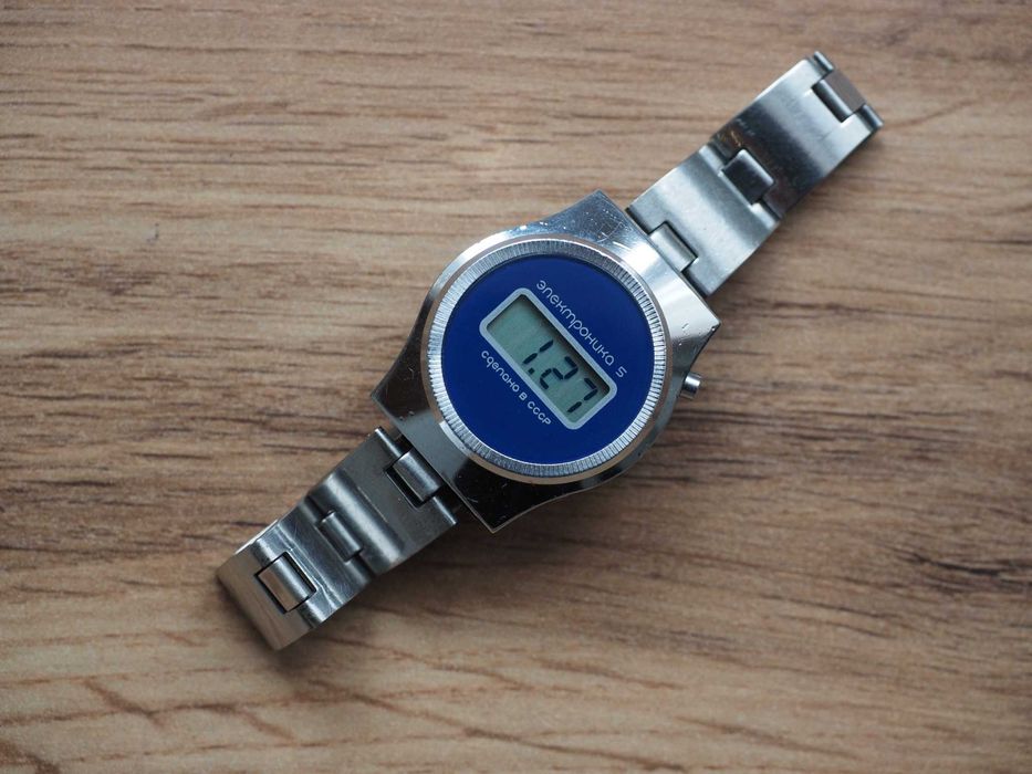 Ceas sovietic de damă Elektronika 5, cu brățară, sticlă minerală, URSS