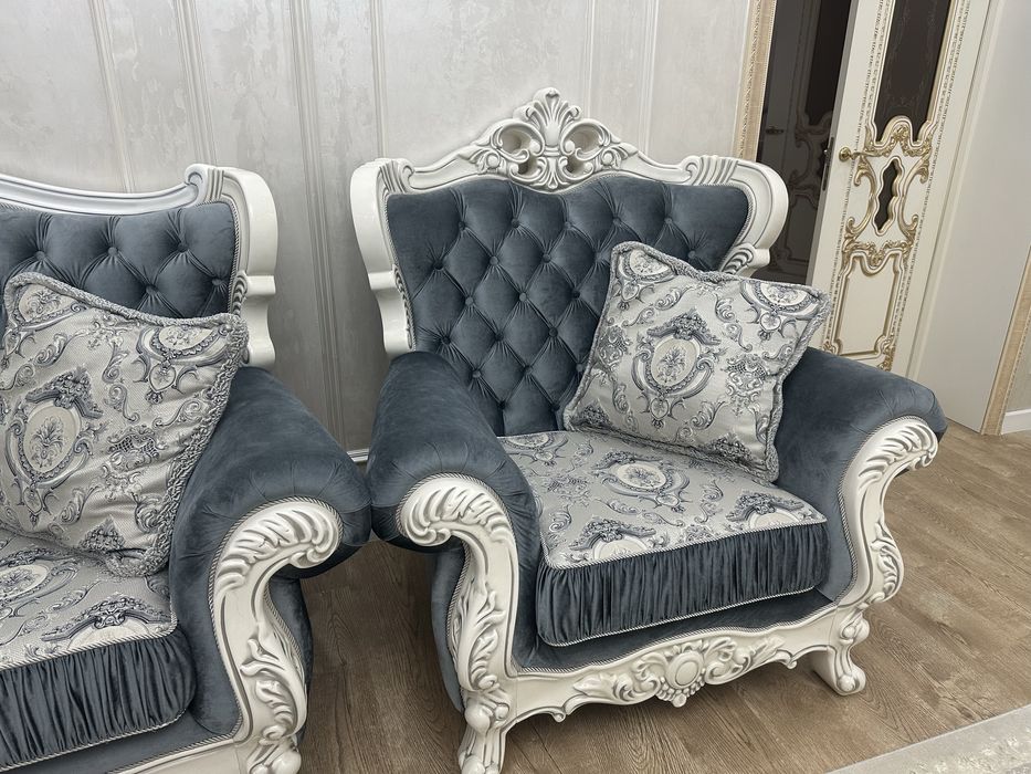 Продается Диван с Креслами