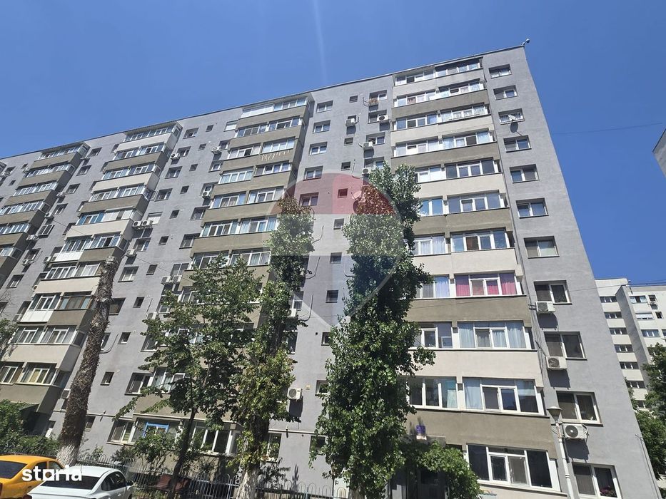 DE VANZARE Apartament 2 camere ,1 Decembrie , Ideal pentru renovare — fotografia 1