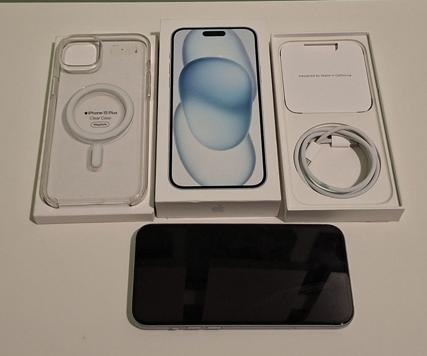 iPhone 15 Plus 128 GB, перфектен + оригинален MagSafe калъф