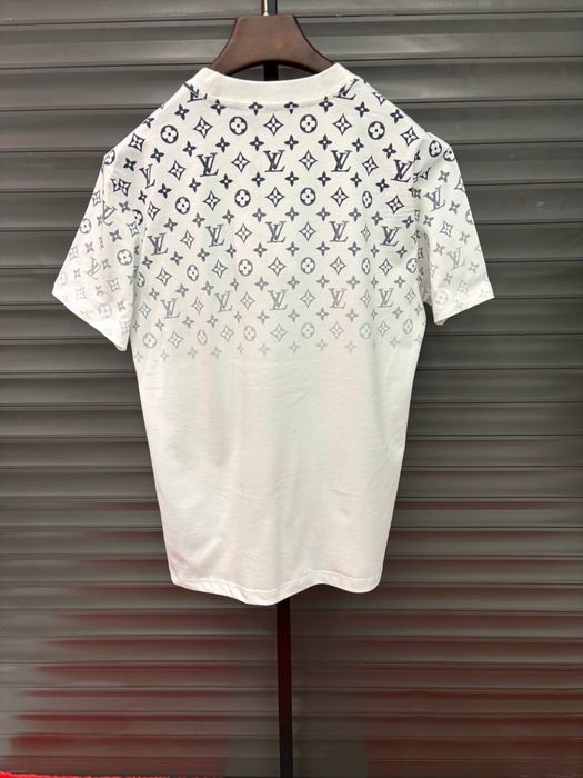 Tricou Calitate Premium Louis Vuitton