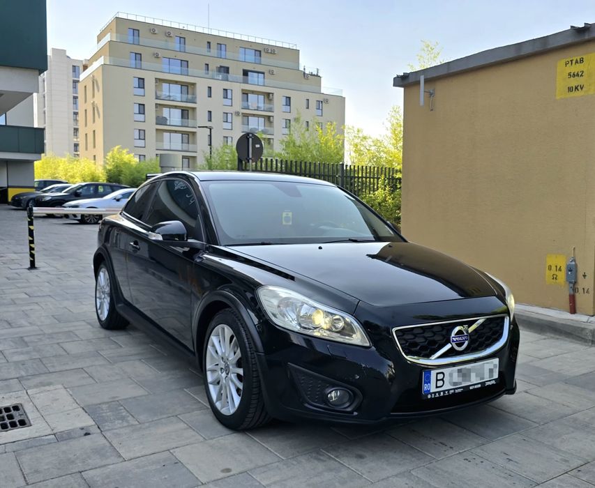 Volvo  C30   2011   1.6  Diesel