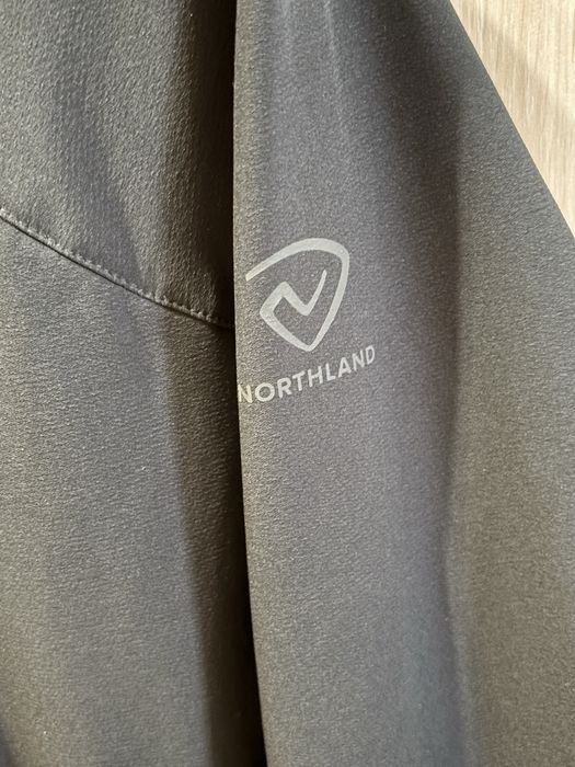 Продам мужскую куртку Northland