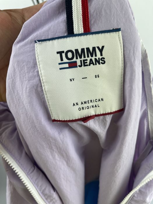 Jacheta antivant Tommy Hilfiger dama