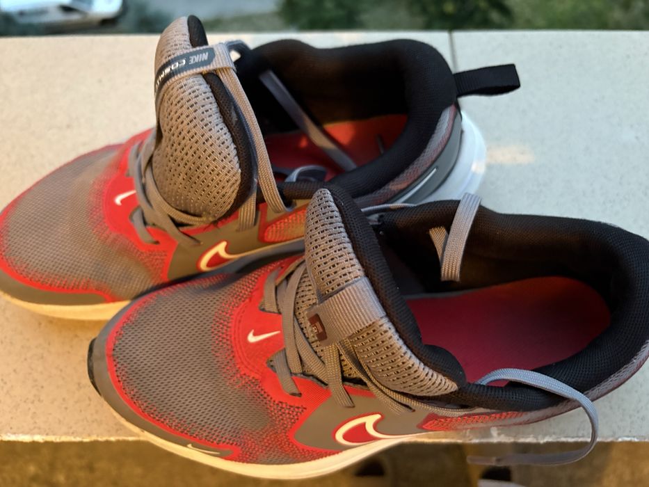 Лека маратонки за спорт 38 номер nike