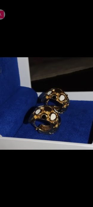 Золотые изделия   585.750 пробы.