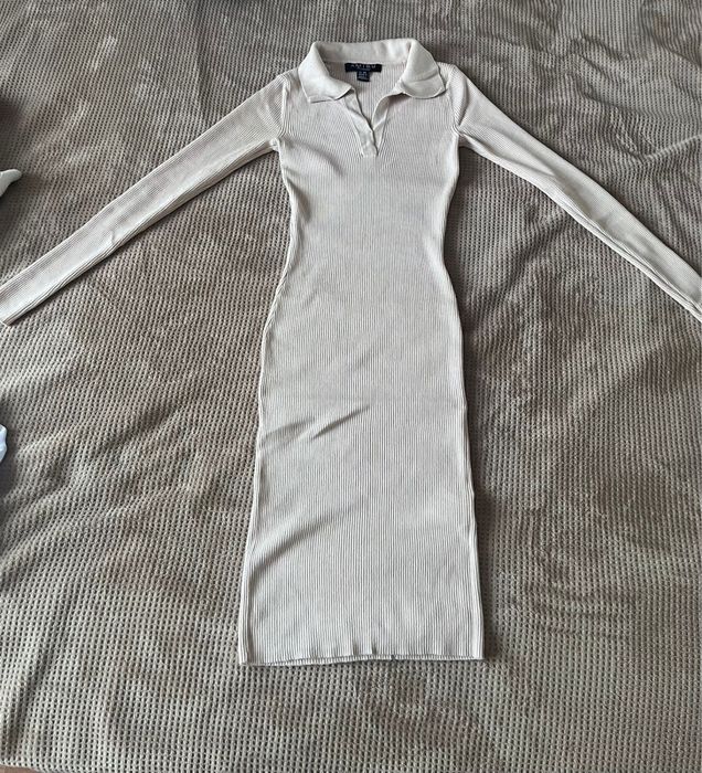 платье облегающее