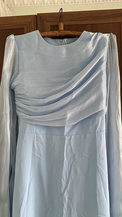 Платье вечернее