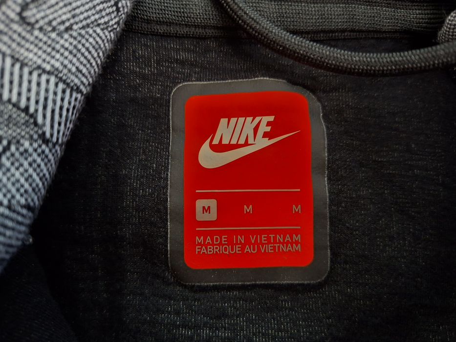 Nike Tech-Ориг. Горнище Ново!!!