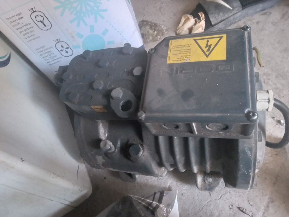 Компрессор холодильного оборудования.