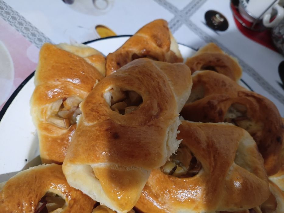 Свежая выпечка к чаю