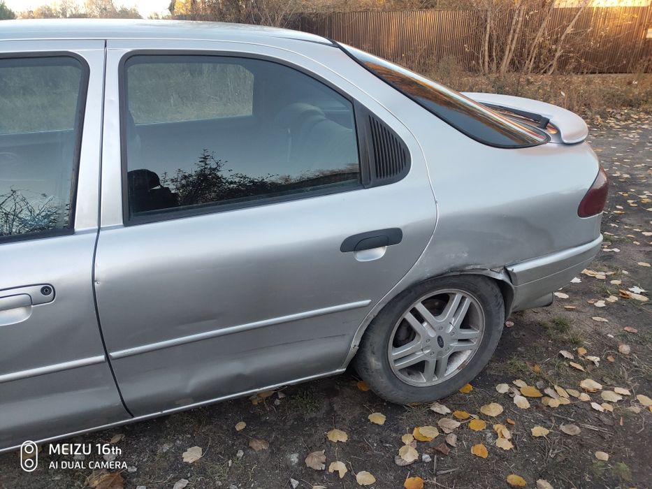 Продаю форд мондео1 2.5 v6