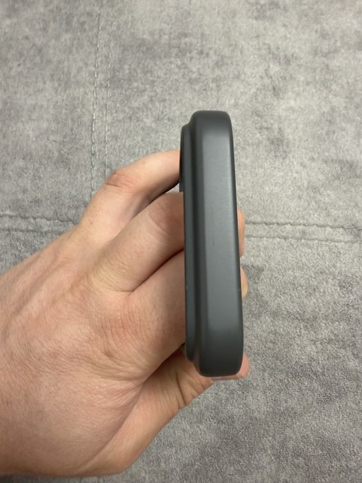 Husa Iphone 17 pro max BEATS