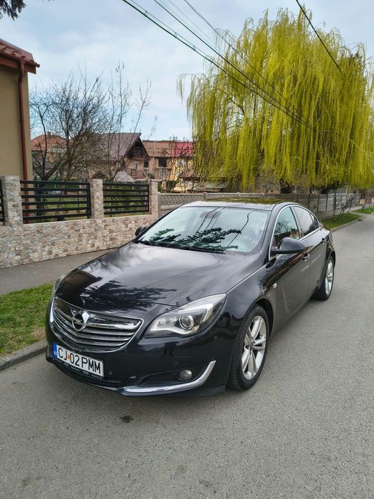 Opel Insignia Vând Opel Insignia Limousine bi-turbo 4x4 195 CP full