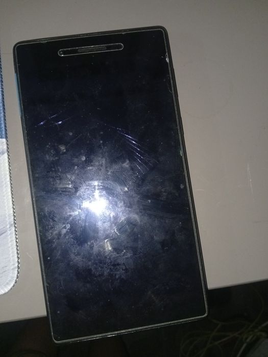 Планшет Lenovo на запчасти