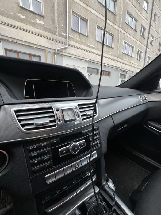 Vând Mercedes E-Class W212 facelift, 2014, 2.2 CDI, cutie automată.