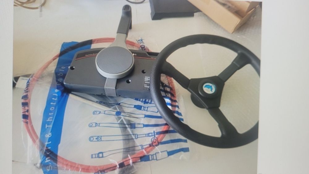 Управление лодочным мотором