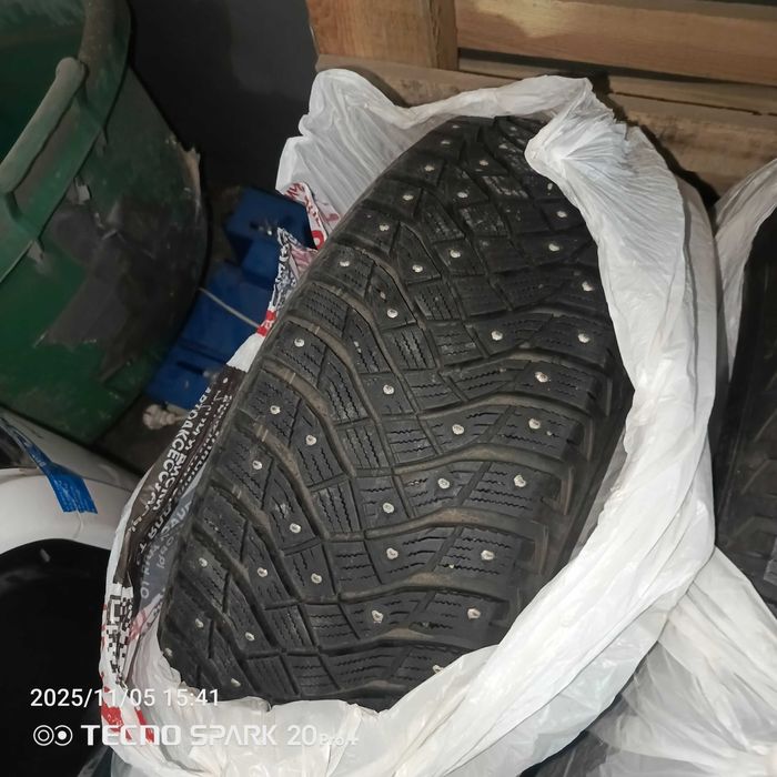 Продам резину 235/60/р18