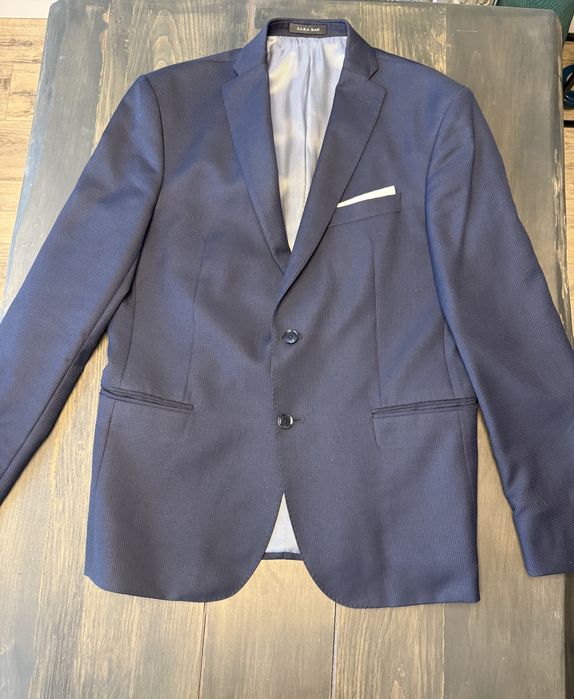 Мъжки костюм и колан