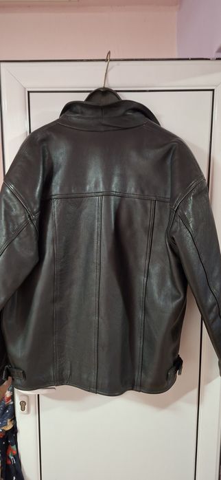 Кожено яке в перфектно дъстояние с подплата