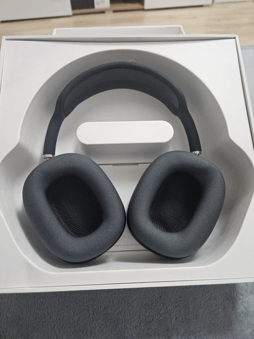 Apple Airpods max