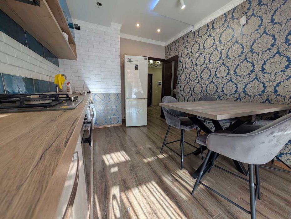 Дава се под наем Двустаен апартамент в София, Яворов - 63 кв.м за 475 € - Снимка #1