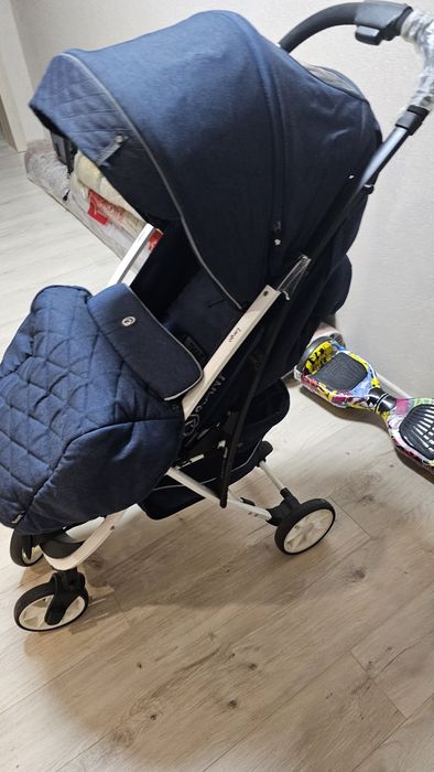 Коляска прогулочная Largo Rant