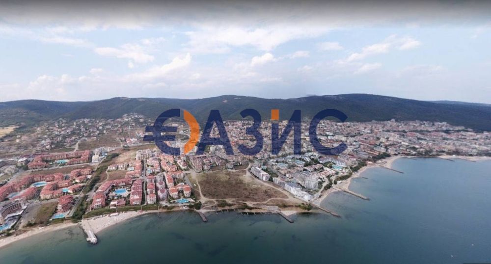 Продава се Тристаен апартамент в Свети Влас - 166 кв.м за 392 €/кв.м - Снимка #11