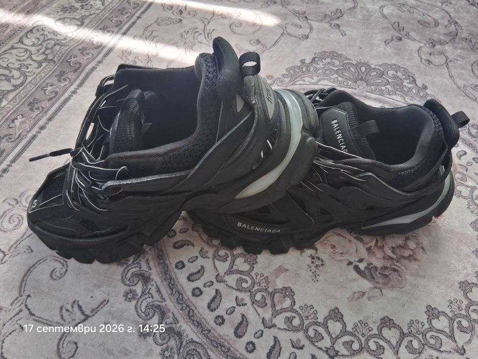 Balenciaga track led номер 42 ( 27.5 см.)