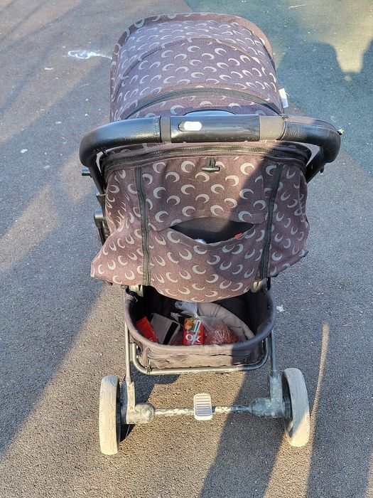 Продам коляску срочно