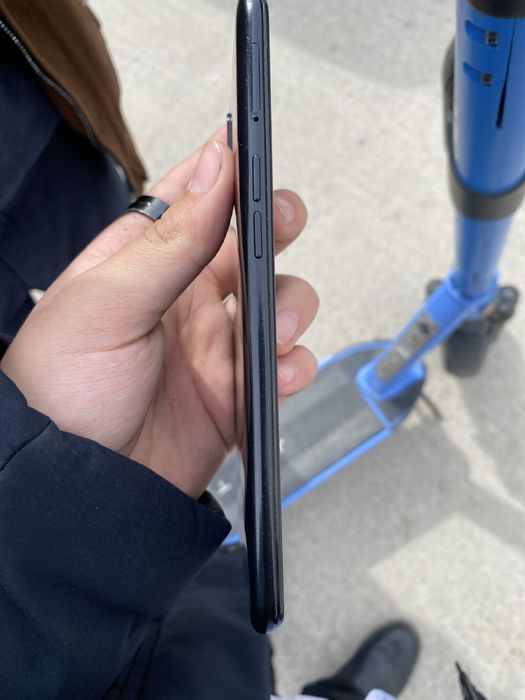 Samsung A10S holati yaxshi