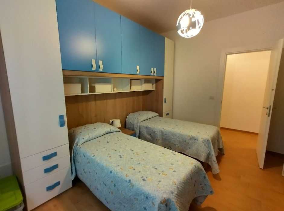 Дава се под наем Тристаен апартамент в Пловдив, Мараша - 84 кв.м за 346.8 € - Снимка #2