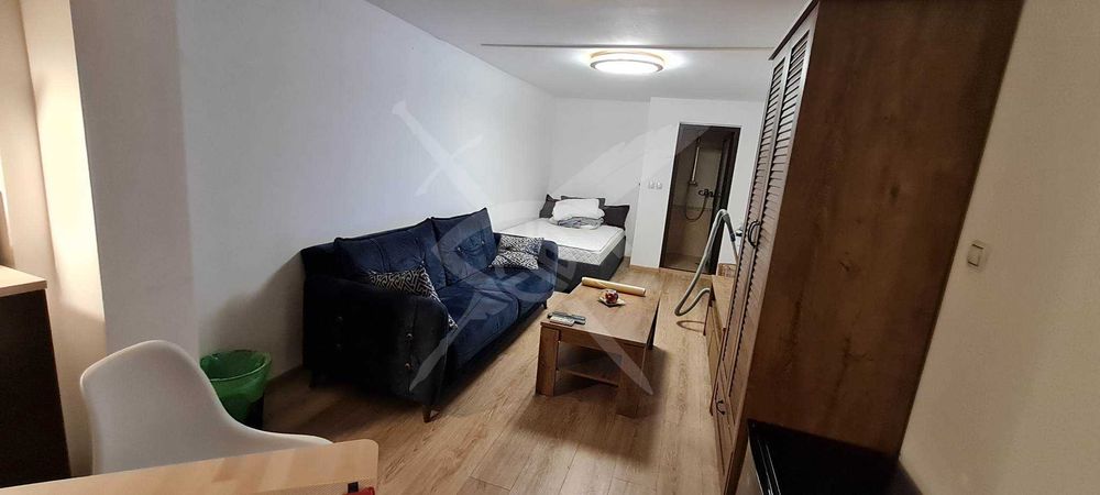 Дава се под наем Едностаен апартамент в Варна, Окръжна болница - 20 кв.м за 300 € - Снимка #1