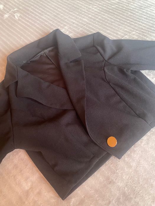 Късо сако С размер