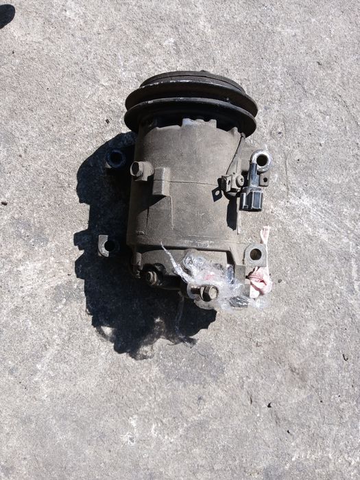 Компресор климатик NISSAN ALMERA TINO 00-05г. 2.2 114кс.
