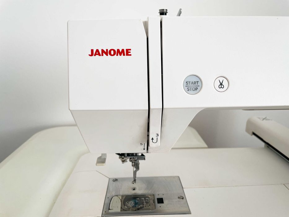 Вышивальная машинка Janome Memory Craft 500E | автомат | экран | USB
