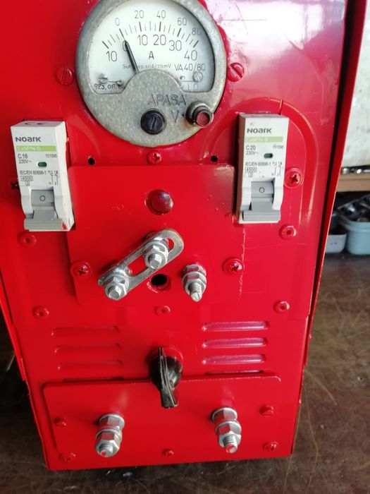 Vând Redresor 220/12 v  cu diode de 50amperi