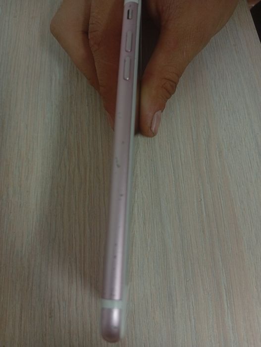 iPhone 7 бу     продам не дорого