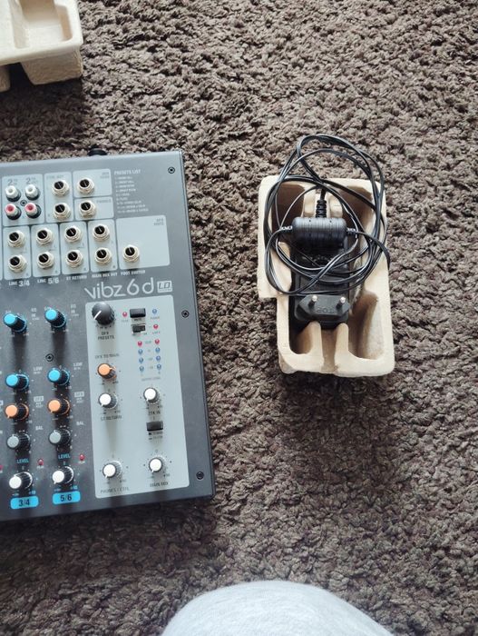 Vând mixer LD  cu 4 canale