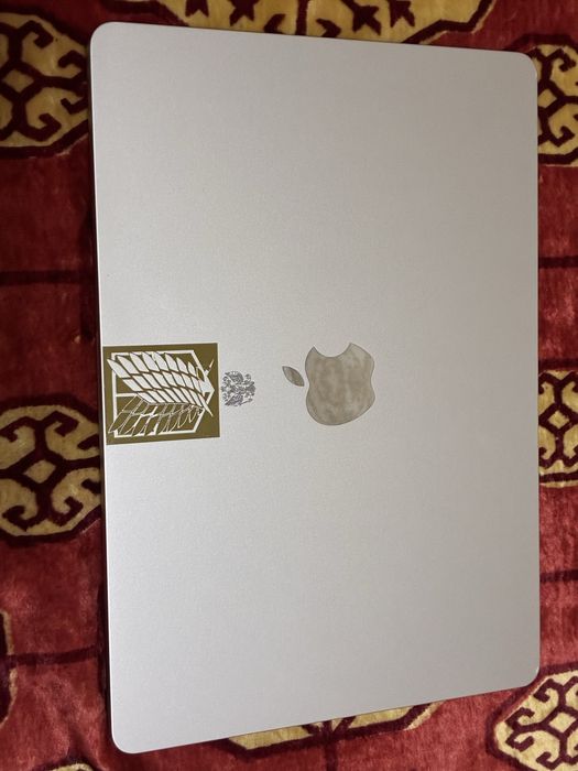 MacBook Air M3 в идеальном состоянии.