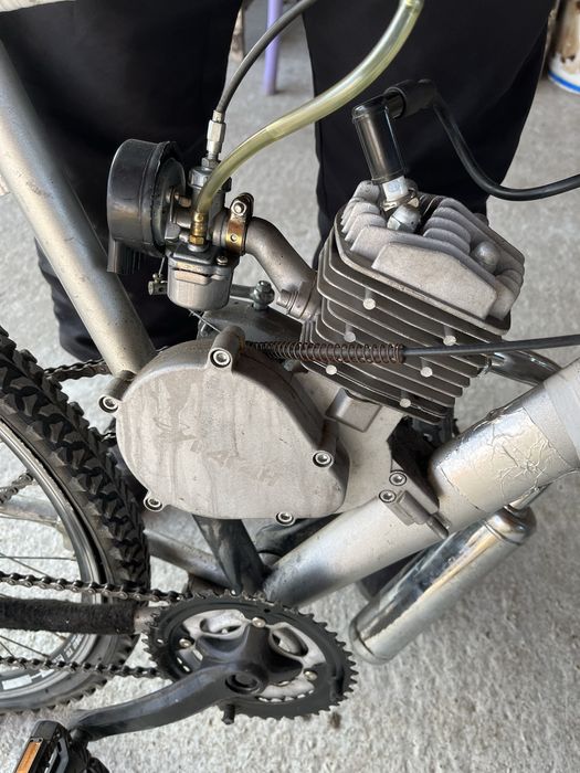 Мотор за колело + карбуратор