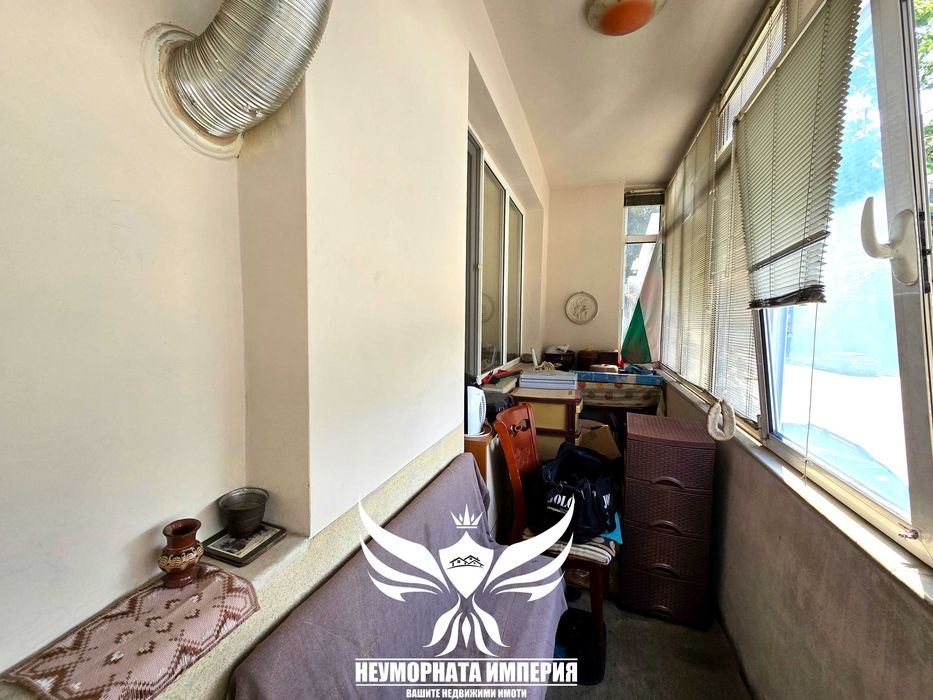 Продавам тристаен апартамент 108кв.м. на първи етаж в Асеновград, кв.Зъбче