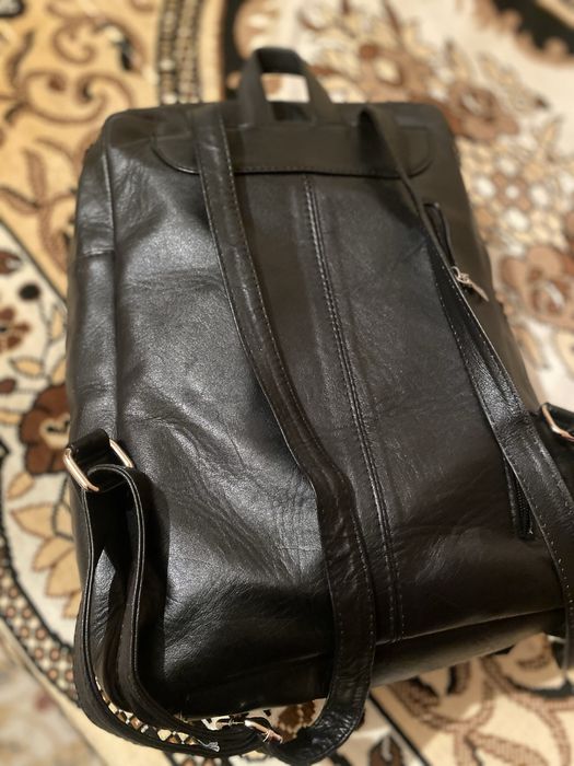 Продам портфель кожа