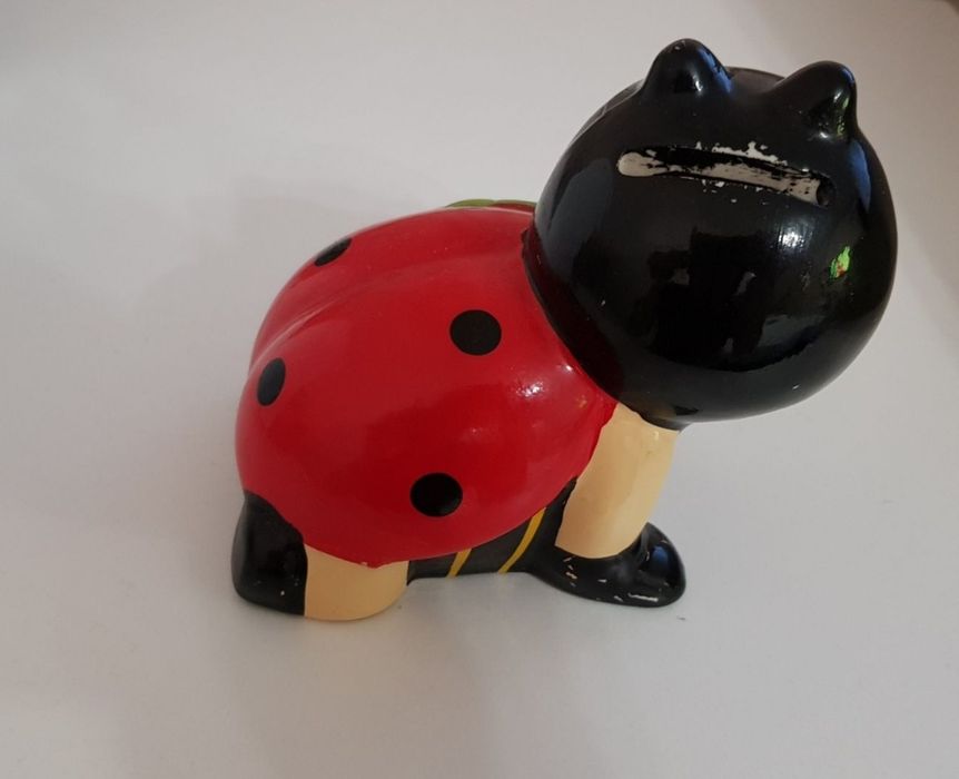 Симпатична Касичка Калинка