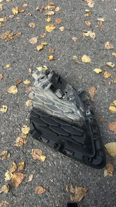 ПТФ протиаотуманки с оправой на Mazda CX7