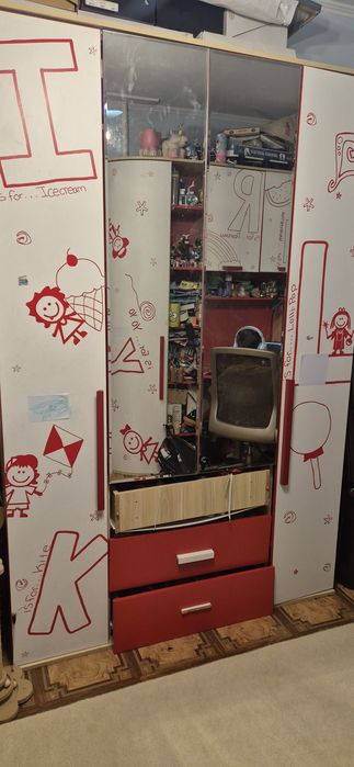 Срочно!!! Детский гарнитур унисекс, Россия