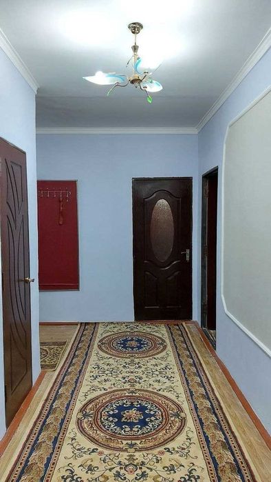 Беруний метро 3 хона квартира 115м2 талабаларда сотилади !!