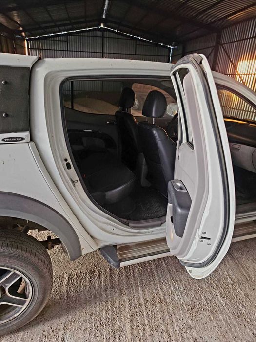 Mitsubishi L 200