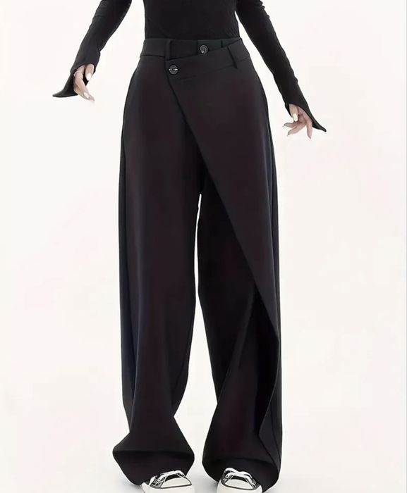 Дамски панталон с прехлупване