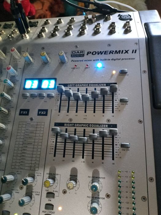 2. Mixere active/ 2x400w fiecare profesionale